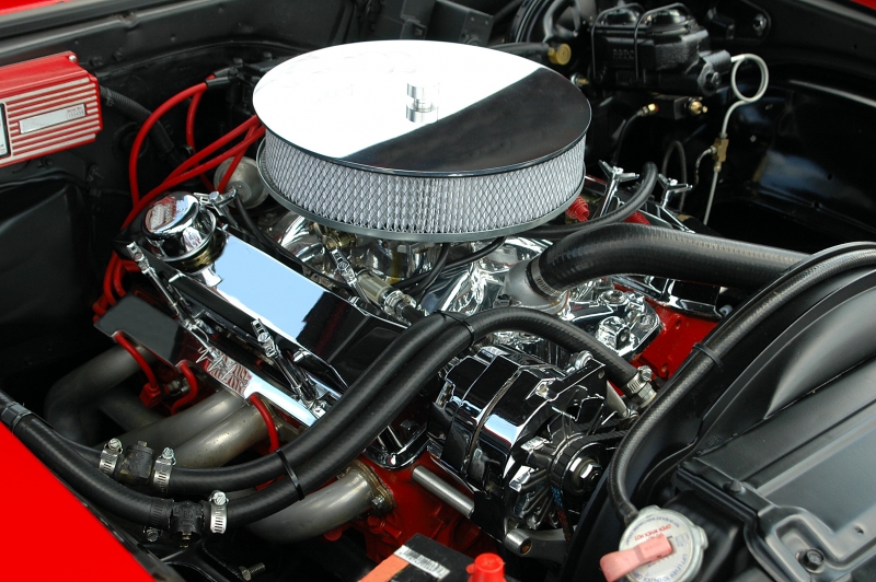 garagiste-LE VAL-min_car-engine-1548434